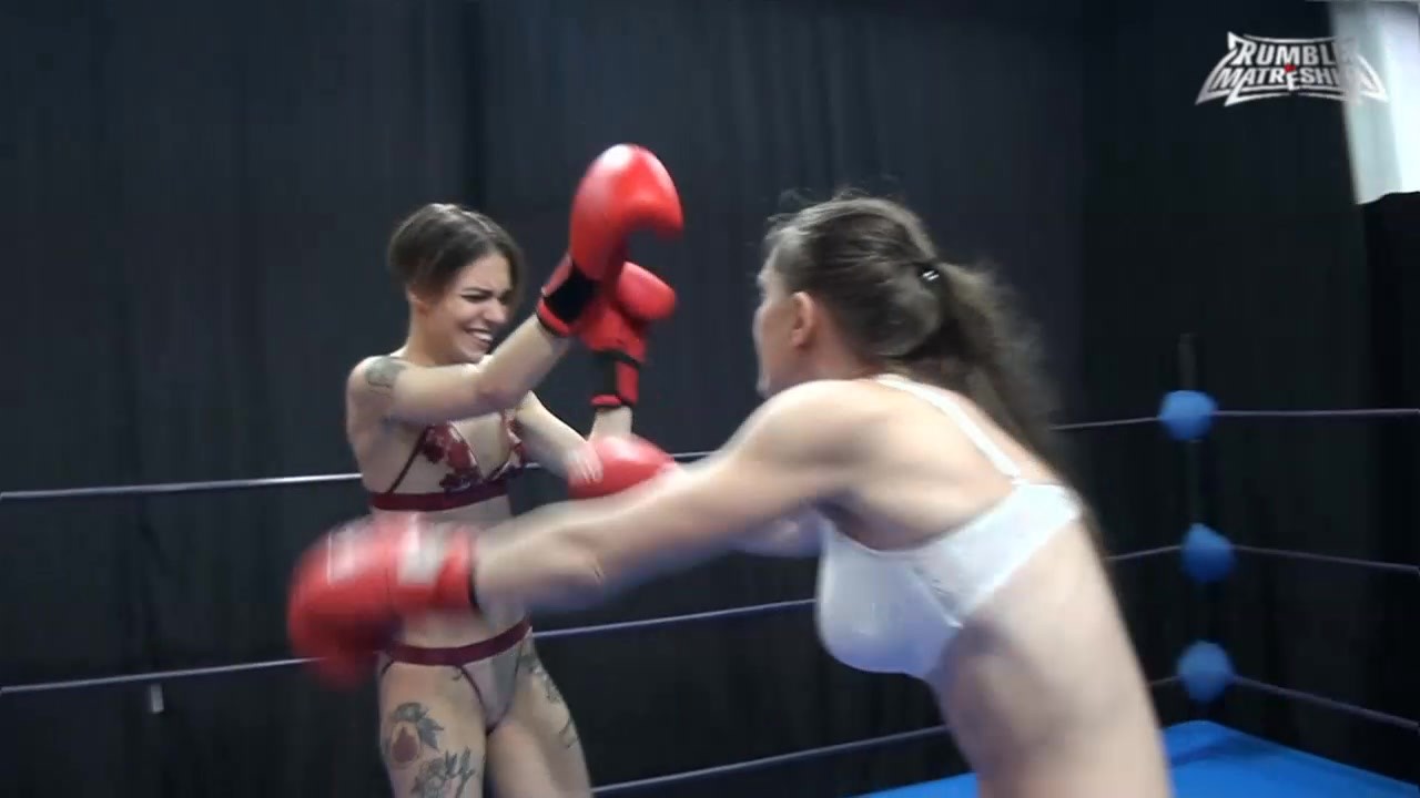 RWW-Lilu-vs-Vallia-Female-Fantasy-Boxing-and-Wrestling-Fight-RM177.mp4.0201